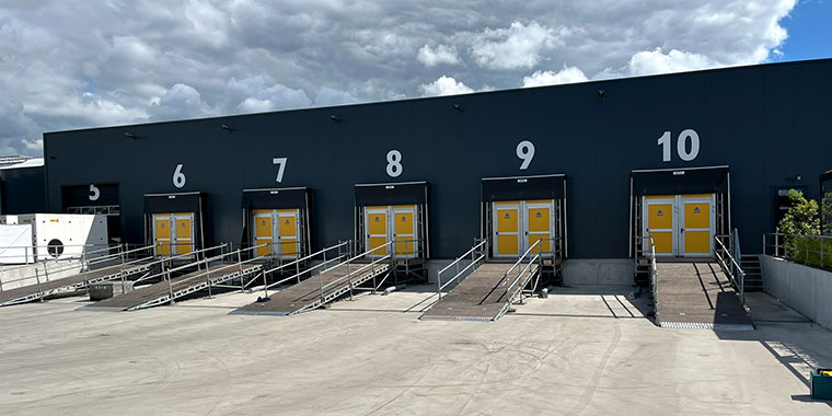 tijdelijke-hellingbanen-nooddeuren-voldoen-veiligheidsnormen -760x380