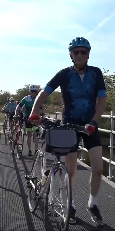 fietsroutes-begaanbaar-tijdelijke-fietsbrug-380x760